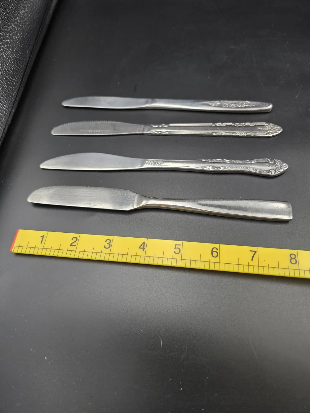 Stainless Steel Dinner Knives - Silver Finish (Set of 4)